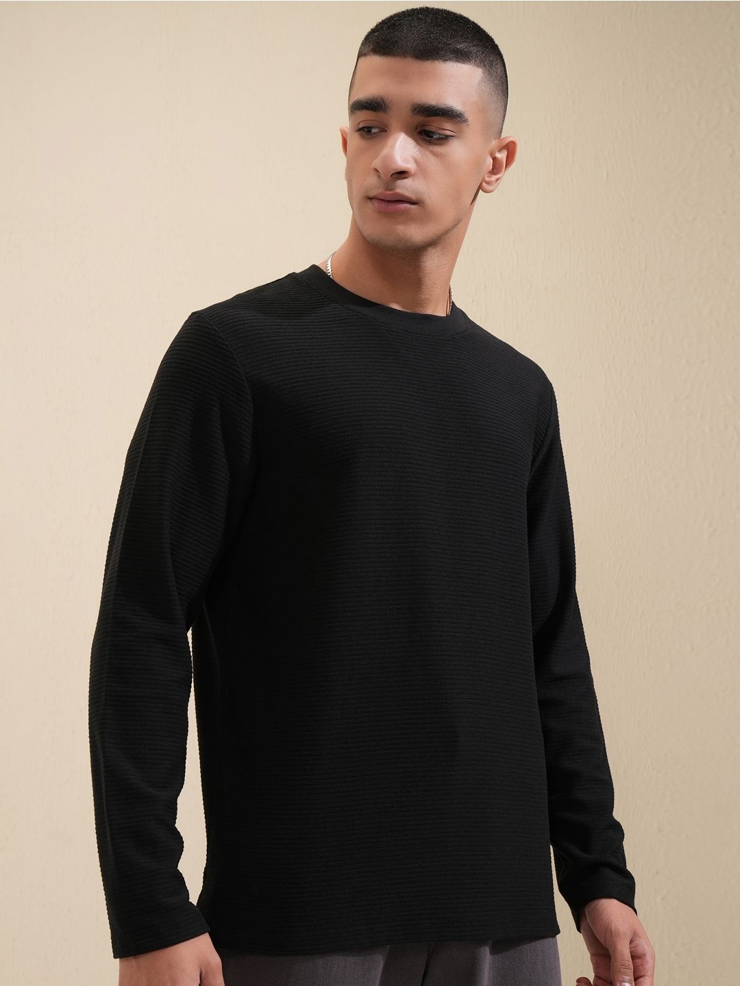

HIGHLANDER Men Solid Round Neck Cotton Relaxed Fit T-Shirt, Black