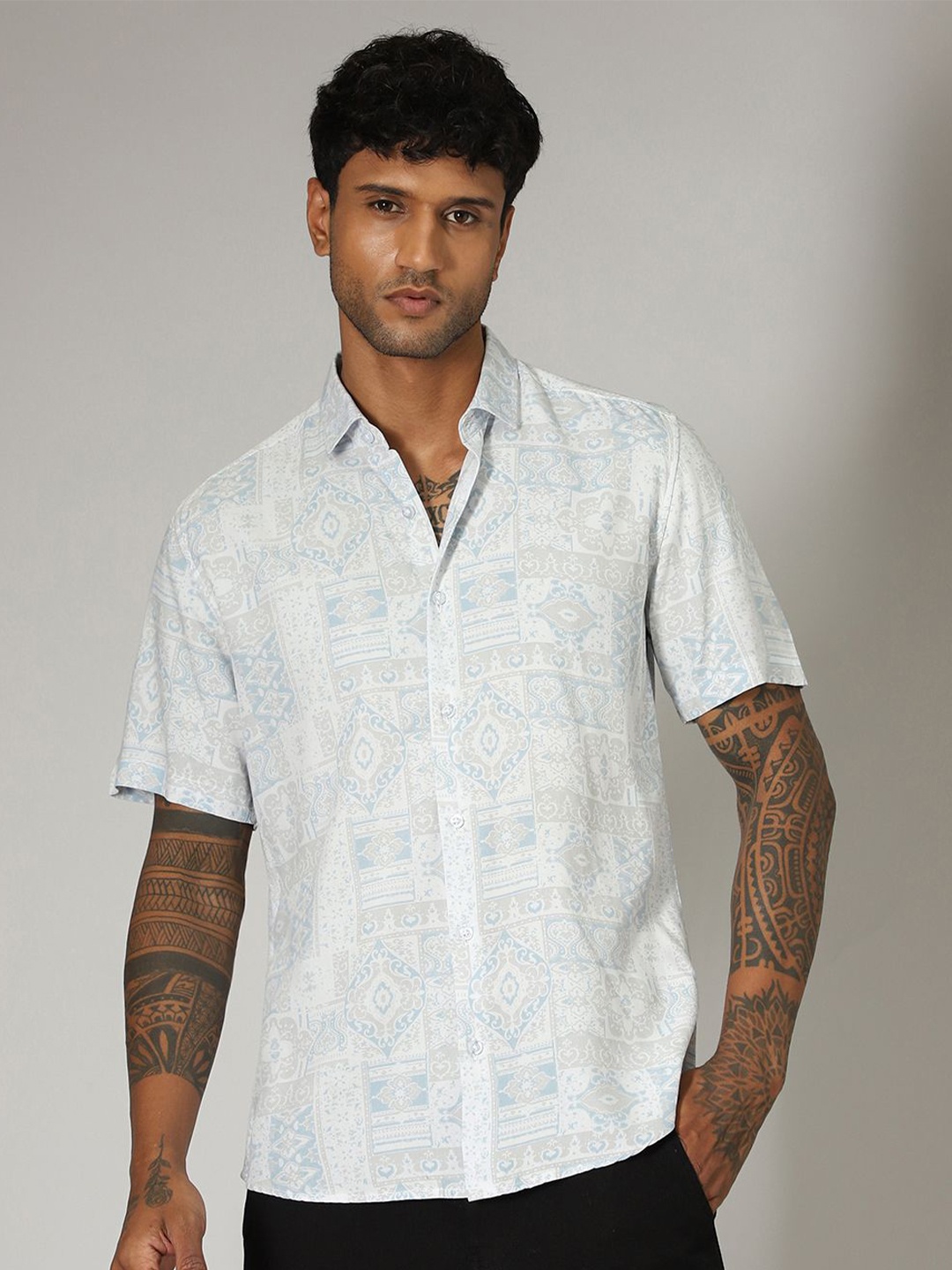 

Banana Club Men Classic Floral Opaque Printed Casual Shirt, Blue