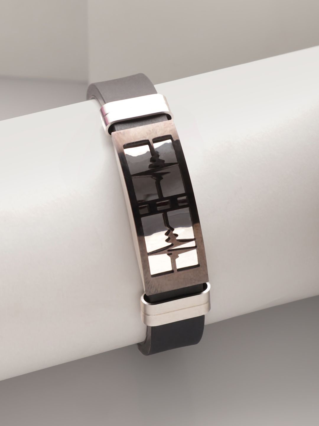 

The Roadster Lifestyle Co. Men Stainless Steel Demi-Fine Bracelet, Black