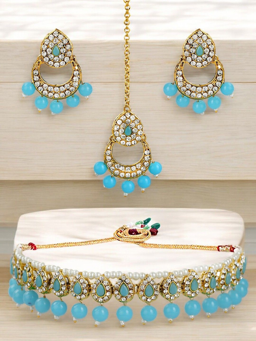 

9blings Gold-Plated Cubic Zirconia Stone-Studded & Beaded Jewellery Set
