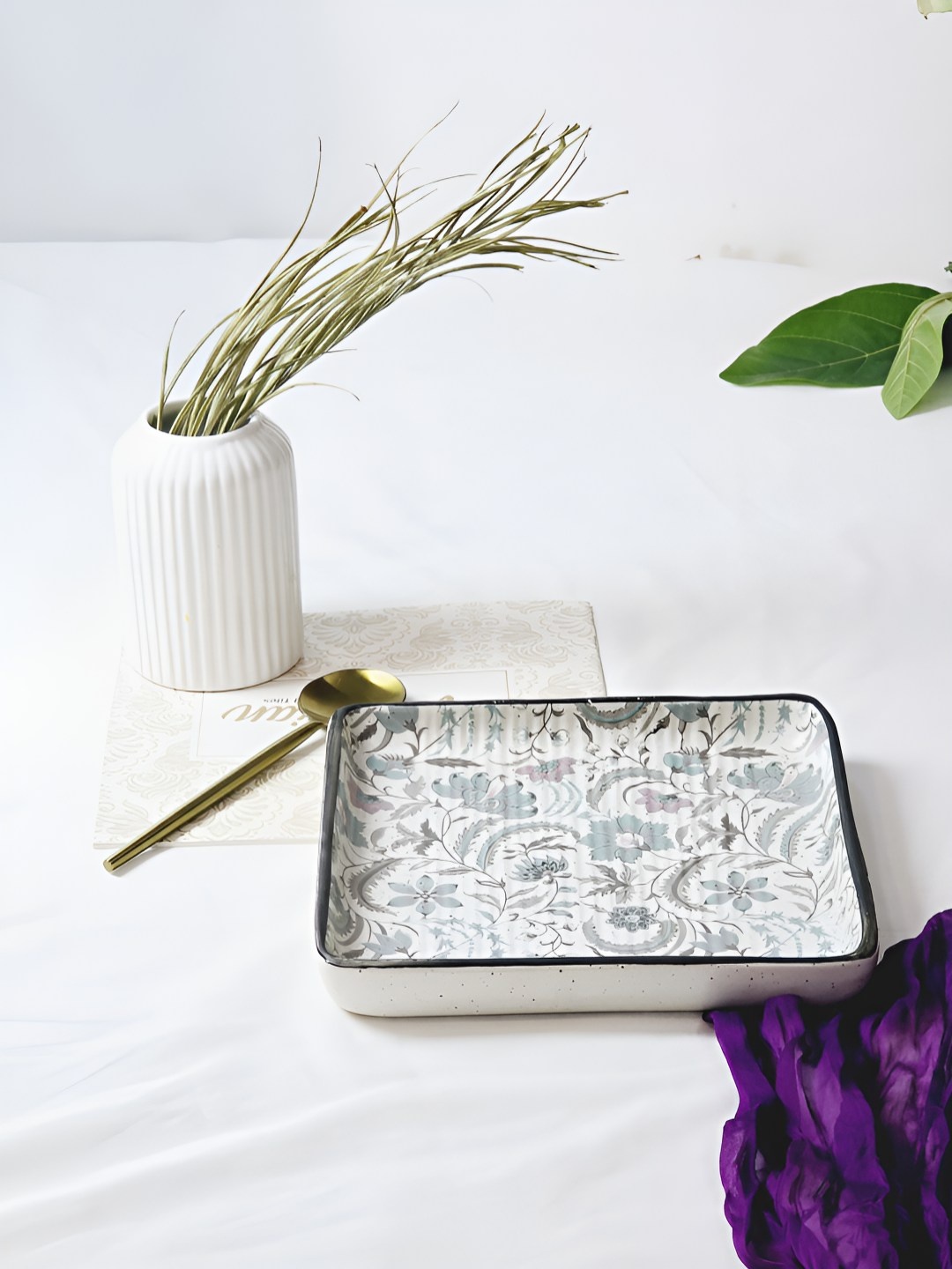 

Folkstorys White & Blue Floral Printed Serving Plate