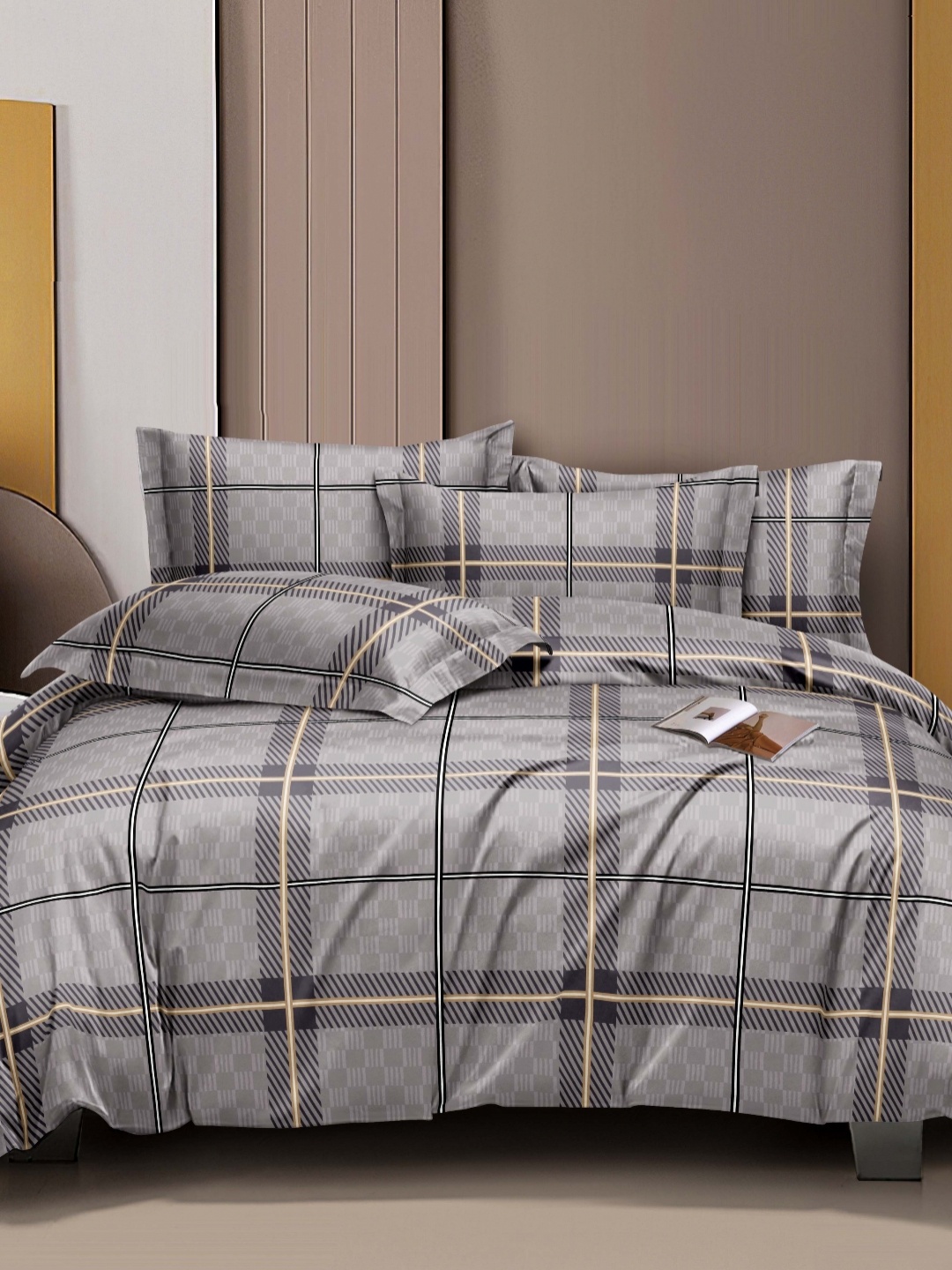 

Ariana Grey & Brown Geometric Microfiber 144 TC Queen Bedsheet with 2 Pillow Covers