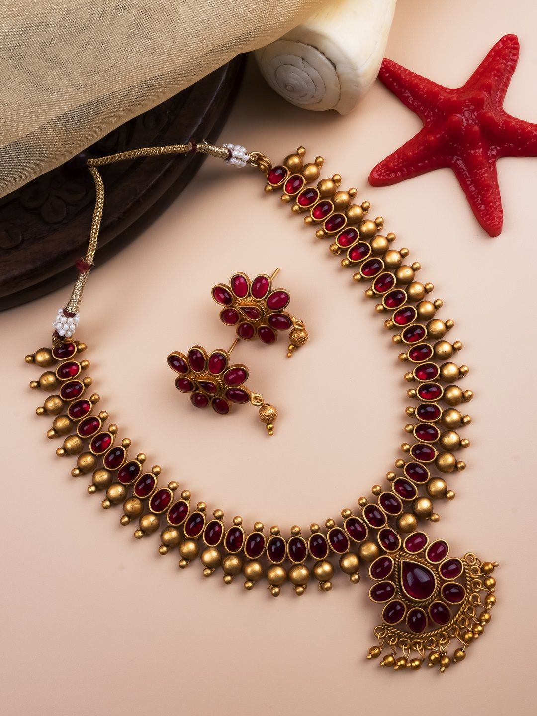 

StileAdda Gold-Plated Kemp Stone-Studded & Beaded Jewellery Set
