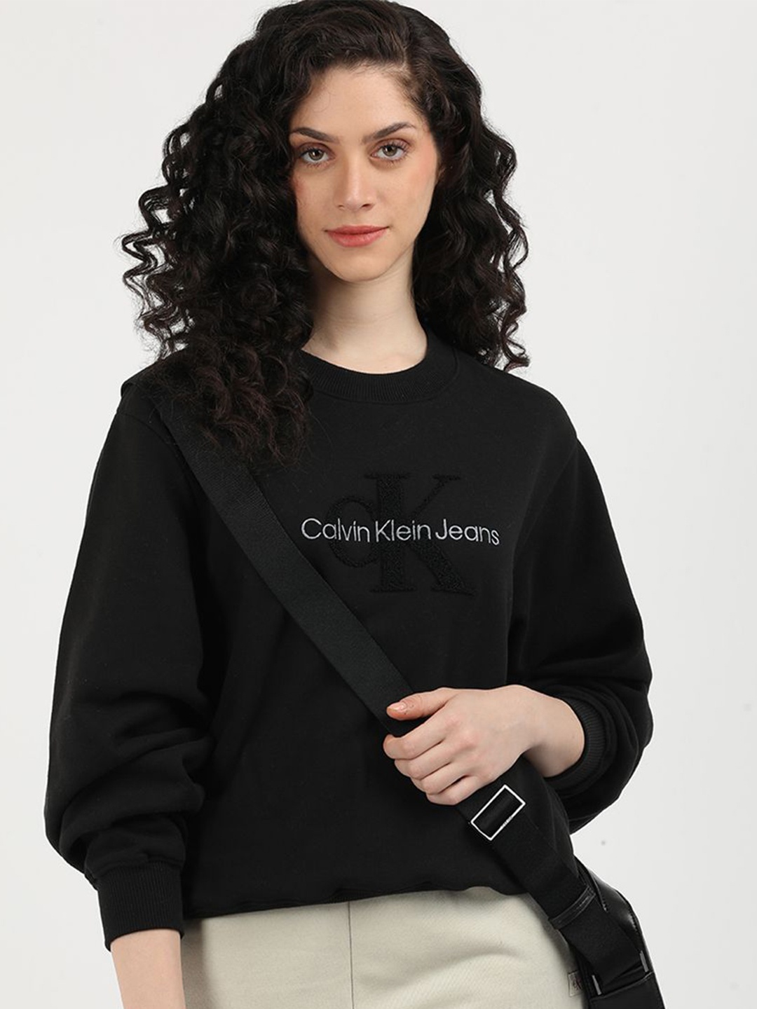 

Calvin Klein Jeans Women Typography Embroidered Sweatshirt, Black