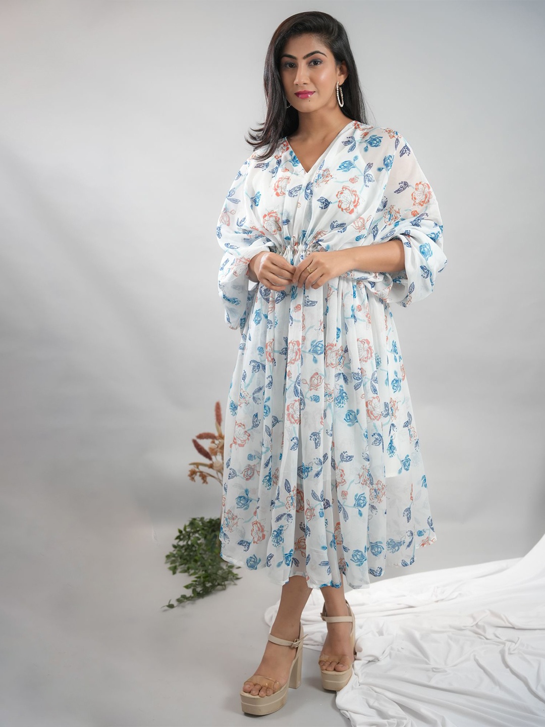 

GO BOUJEE Floral Print Flared Sleeve Georgette Kaftan Dress, White