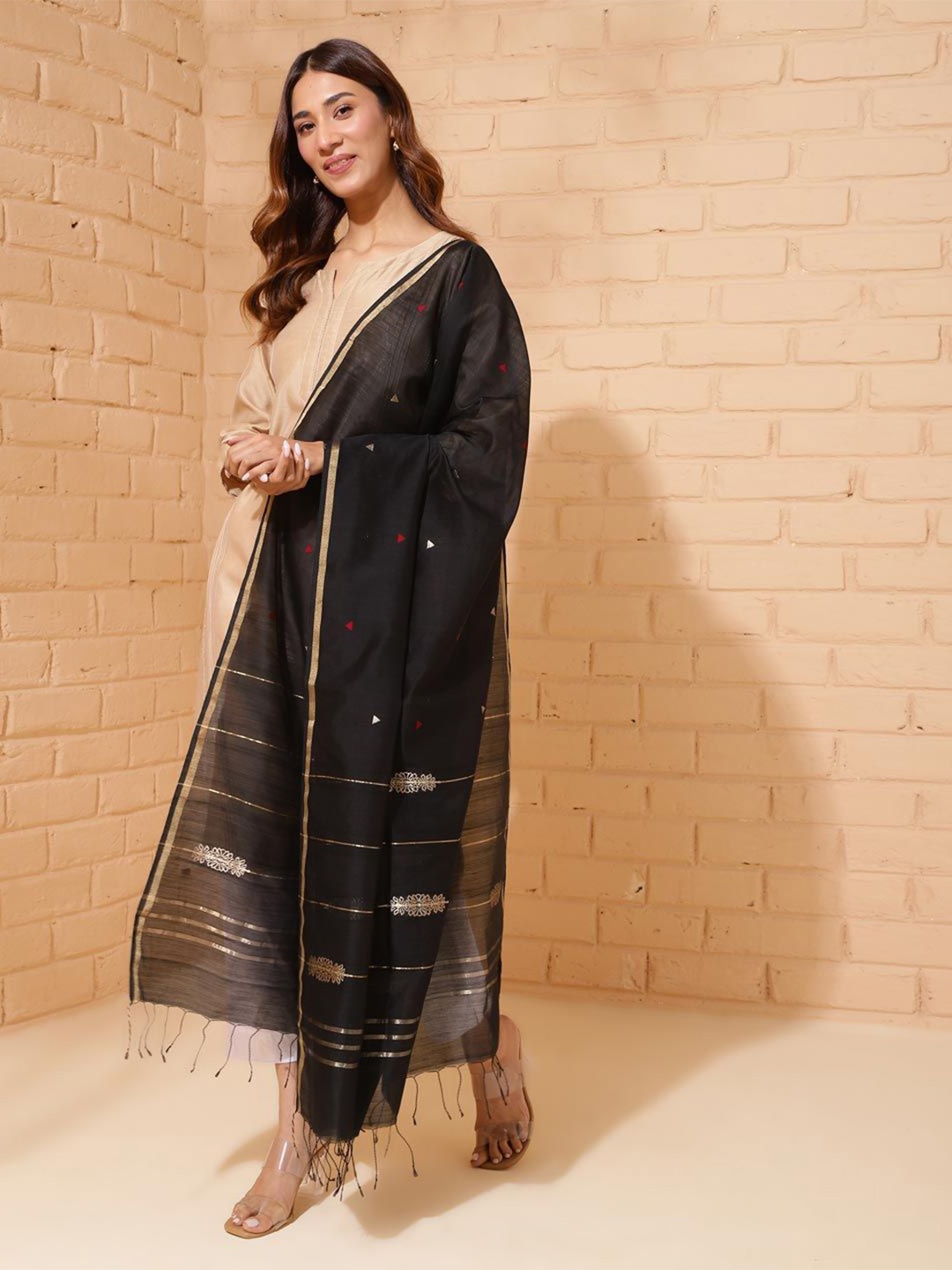 

Fabindia Geometric Woven Design Cotton Silk Dupatta, Black