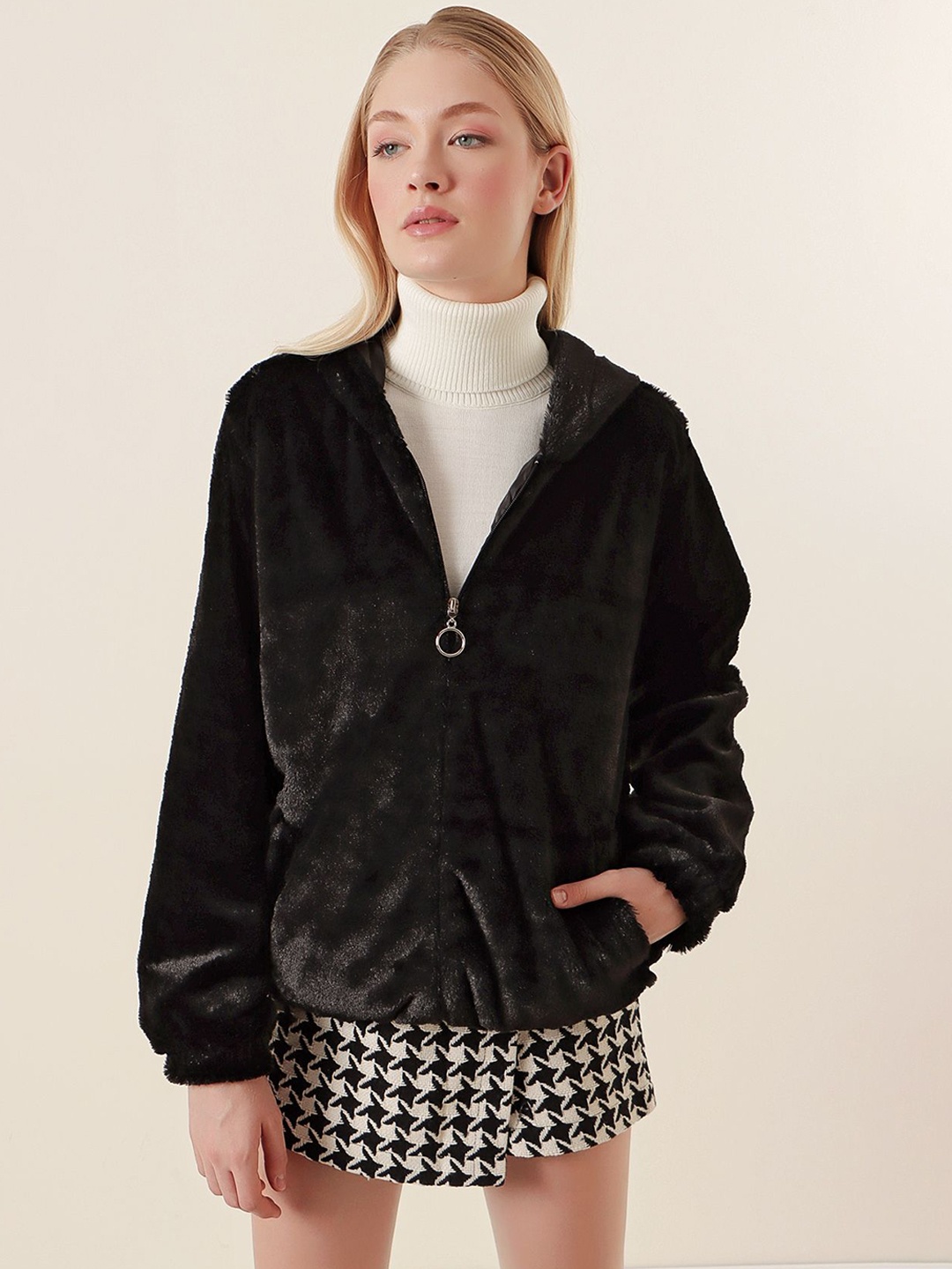 

BIGDART Women Hooded Jacket, Black