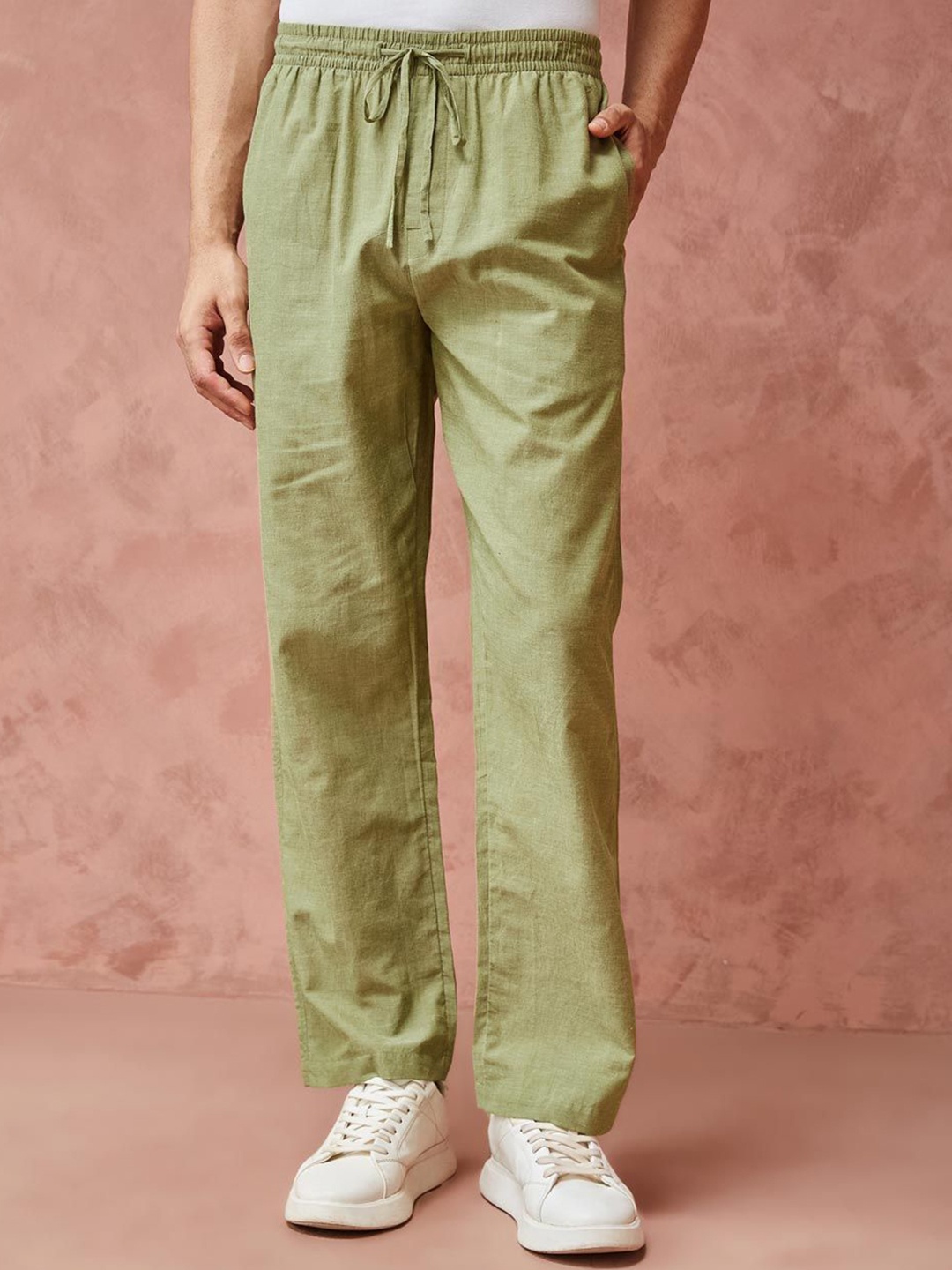 

Fabindia Men Solid Regular Fit Regular Trousers, Olive