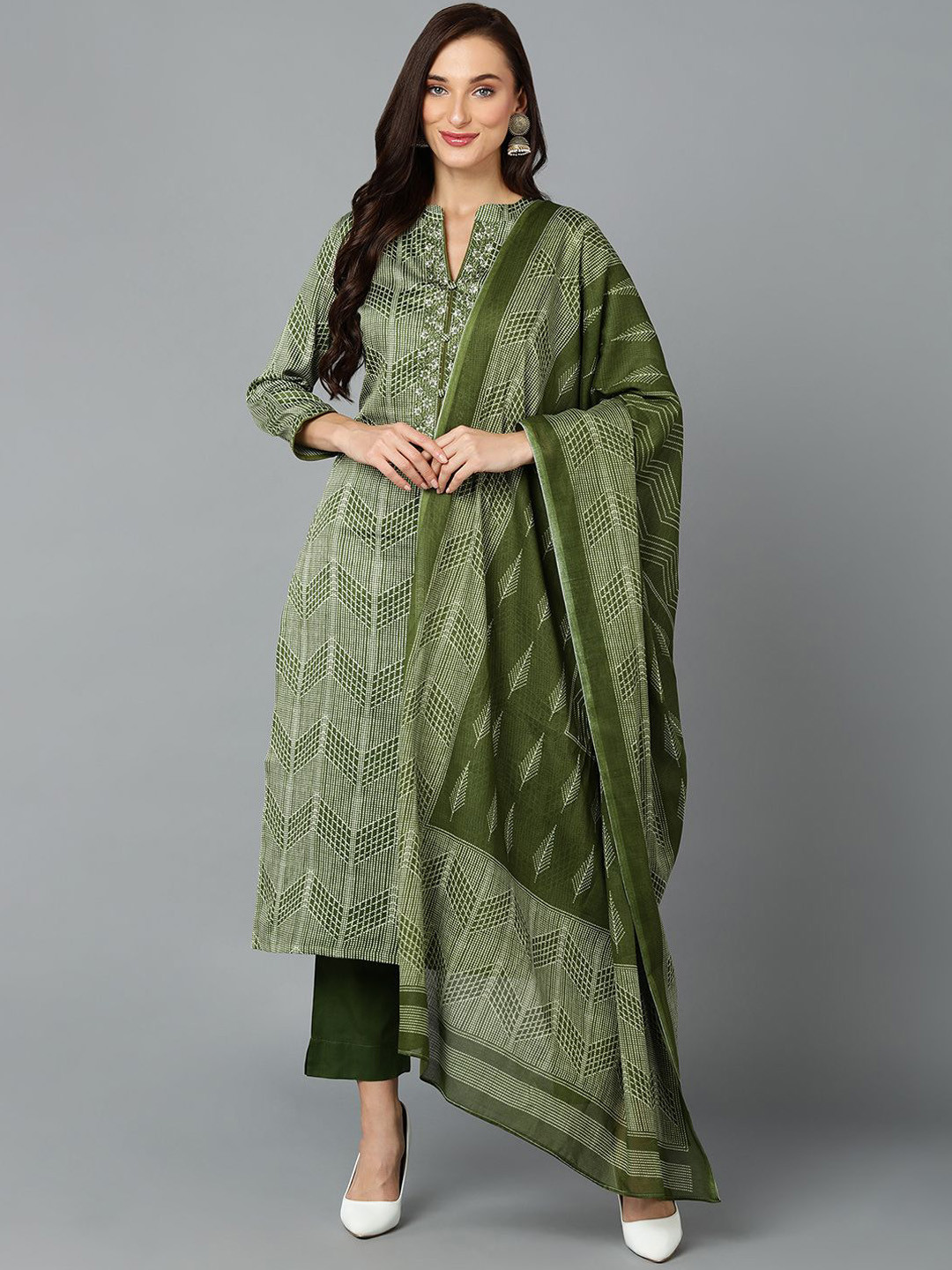 

Anouk Chevron Printed Regular Straight Kurta with Trousers & Dupatta, Green