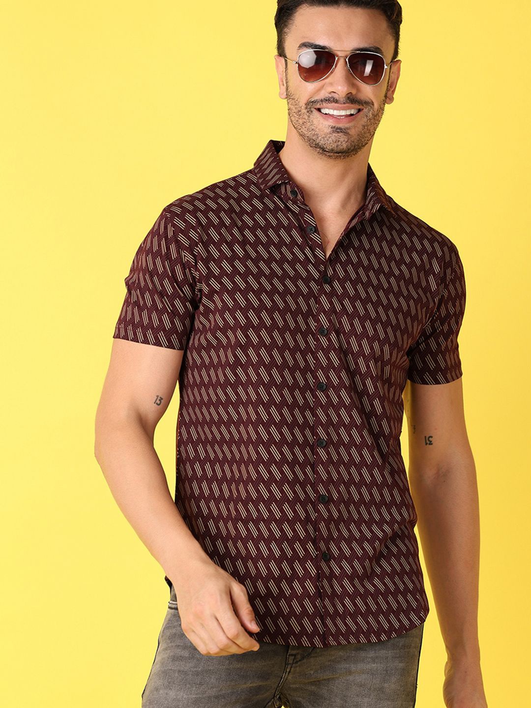 

V-Mart Men Classic Spread Collar Conversational Printed Cotton Casual Shirt, Purple
