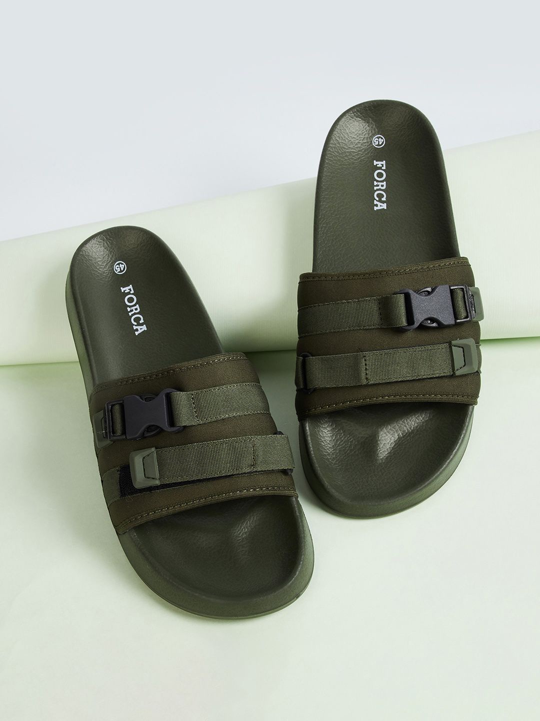 

Forca by Lifestyle Men Solid Rubber Sliders, Olive