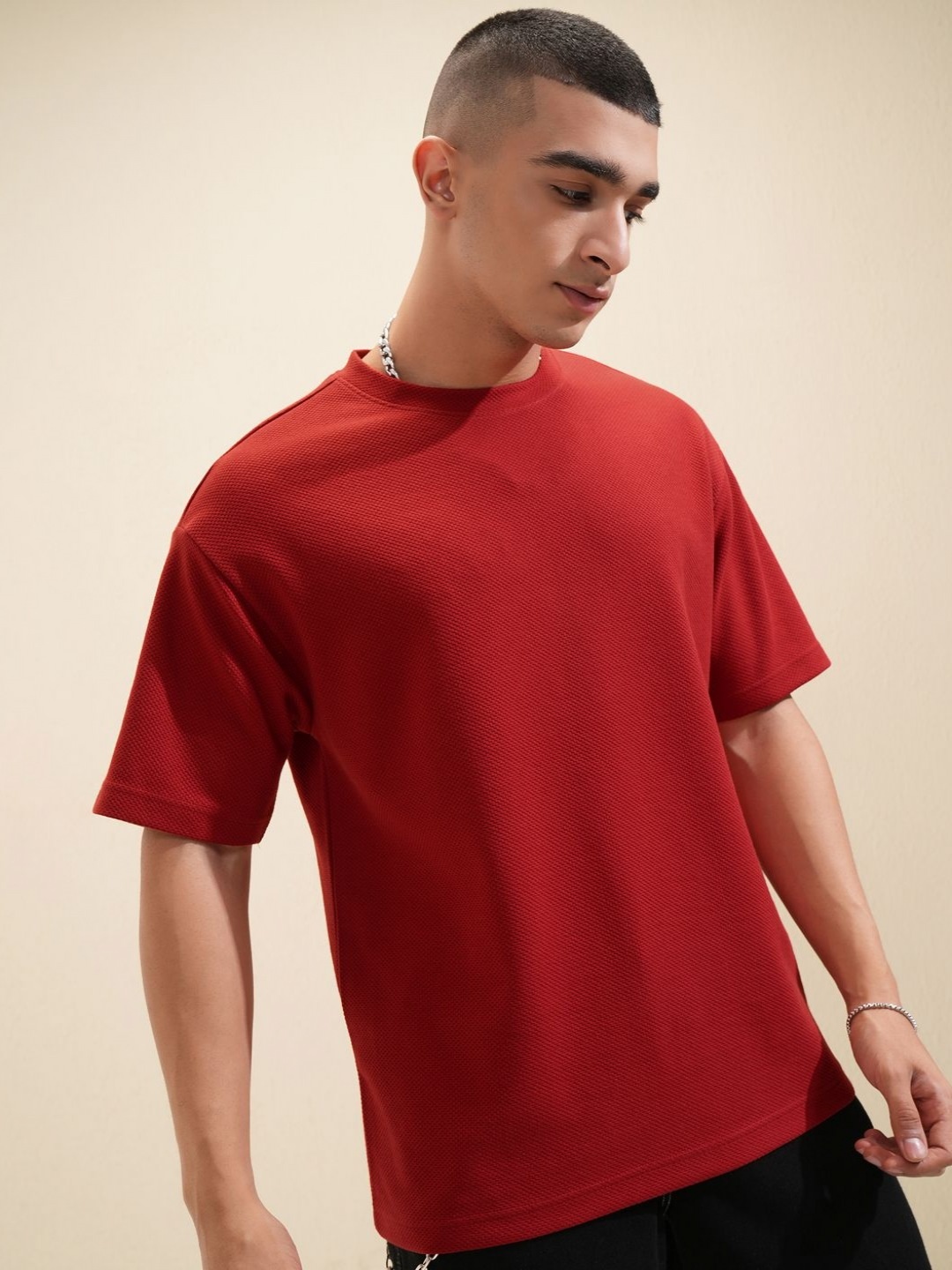 

HIGHLANDER Men Solid Round Neck Cotton Oversized T-Shirt, Maroon