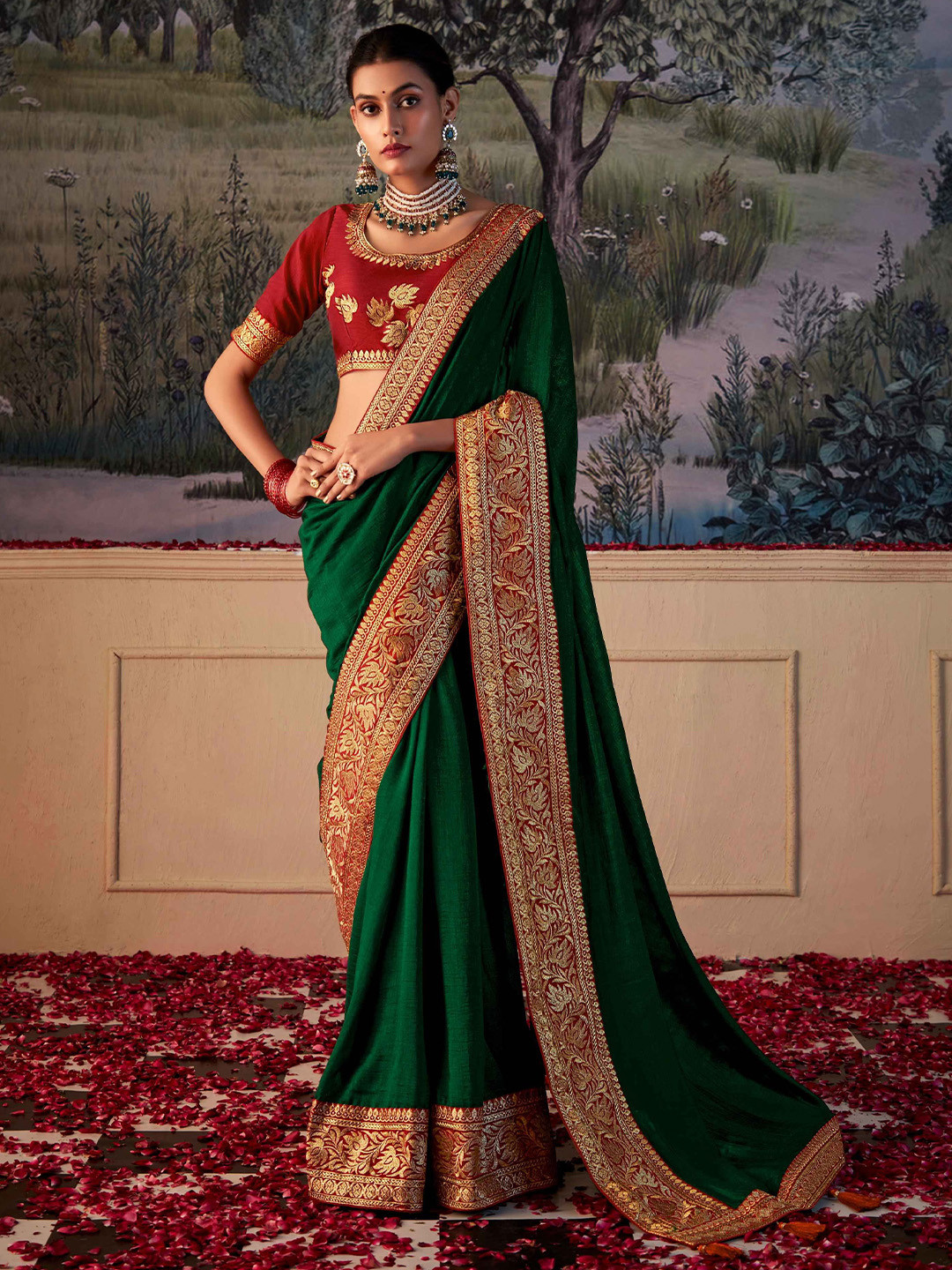 

Ethnielle Zari Silk Blend Saree, Green