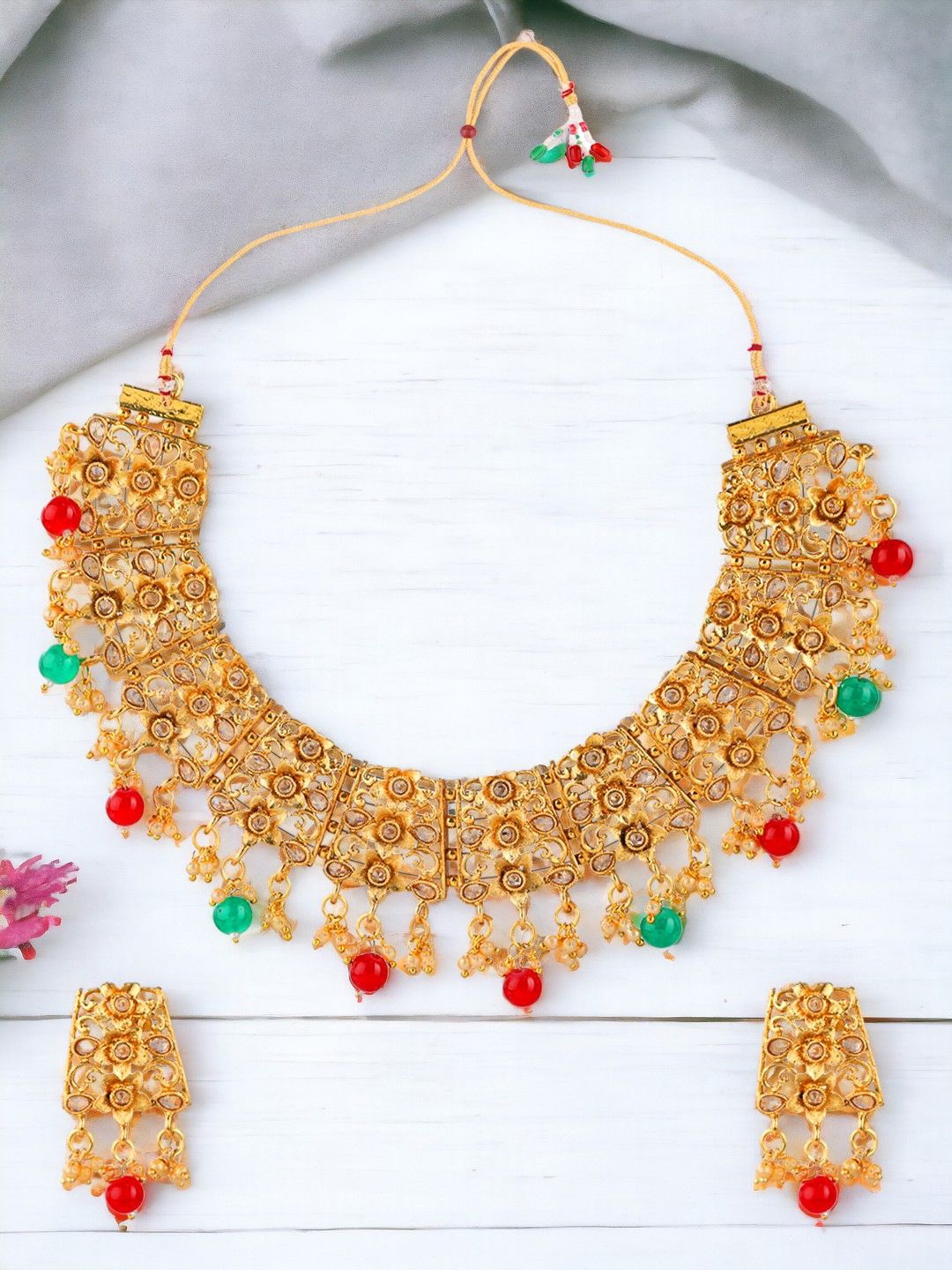 

9blings Gold-Plated Choker Stone Studded & Beaded Jewellery Set