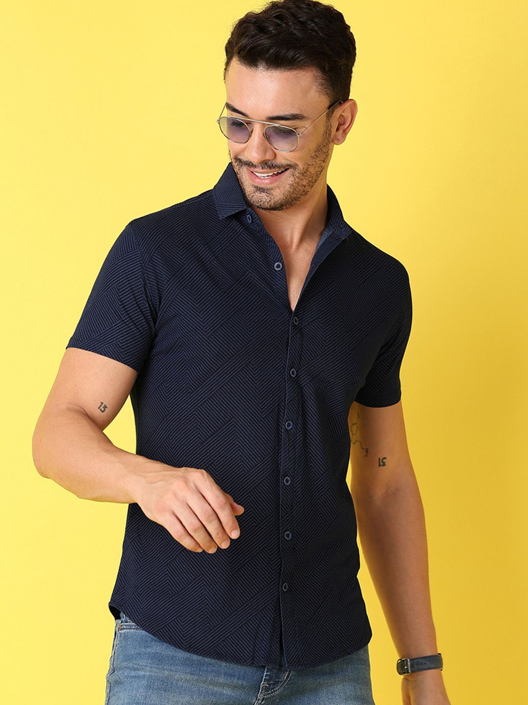 

V-Mart Men Classic Spread Collar Solid Cotton Casual Shirt, Blue