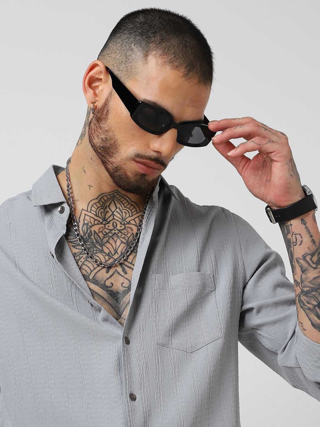 

VASTRADO Men Classic Cutaway Collar Textured Slim Fit Casual Shirt, Grey