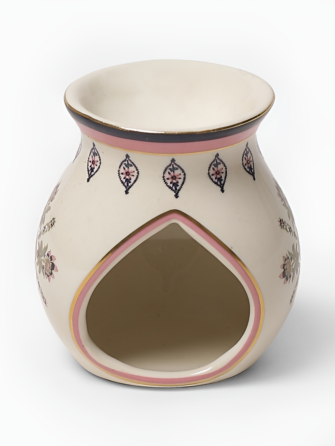 

Ritu Kumar Off White & Black Ceramic Candle Holder