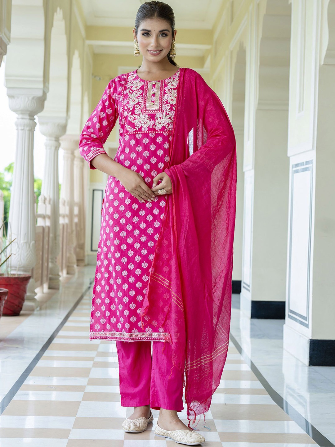 

mokshi Ethnic Motifs Printed Regular Mirror Work Pure Cotton Kurta With Trousers & Dupatta, Pink