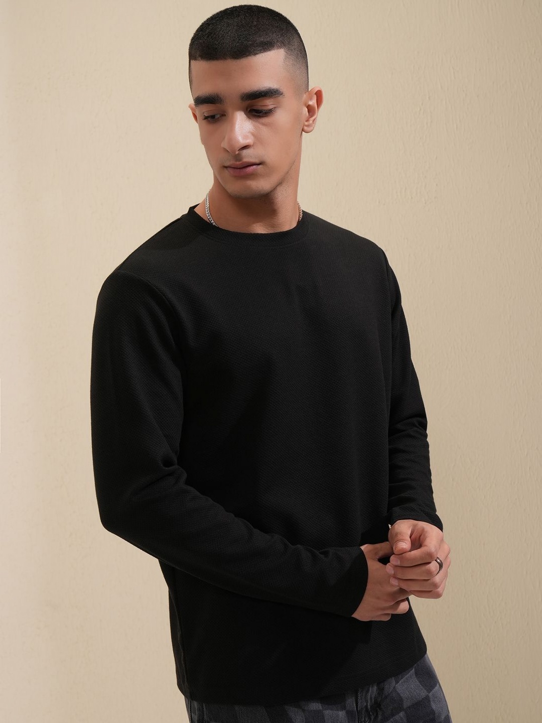 

HIGHLANDER Men Solid Round Neck Cotton Relaxed Fit T-Shirt, Black