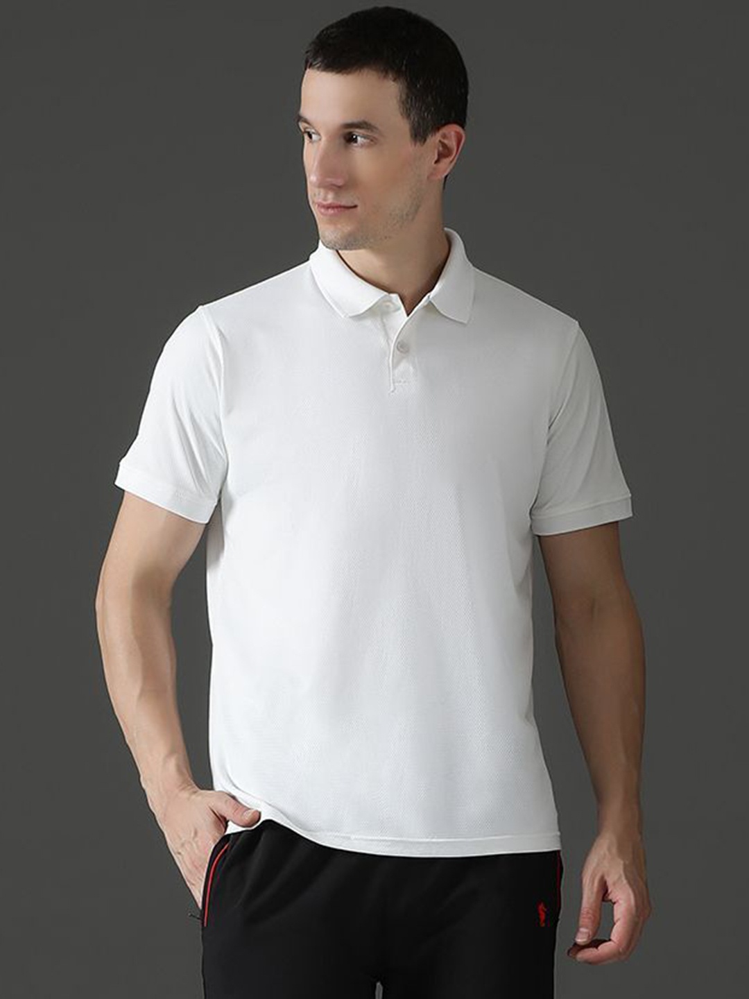 

EPPE Men Dry Fit Solid Polo Collar T-Shirt, White