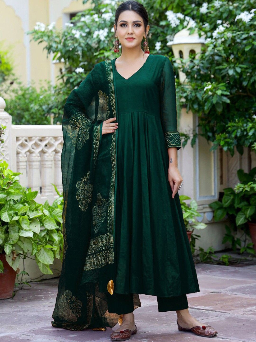 

GoSriKi V-Neck Anarkali Kurta with Trousers & Dupatta, Green