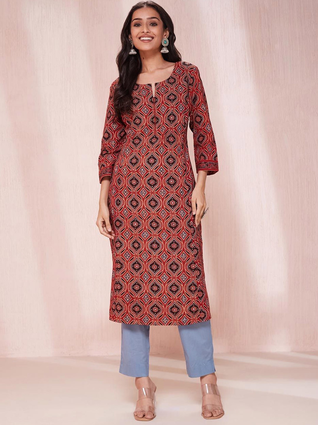 

Fabindia Ethnic Motifs Printed Notch Neck Mirror Work Cotton Straight Kurta, Maroon