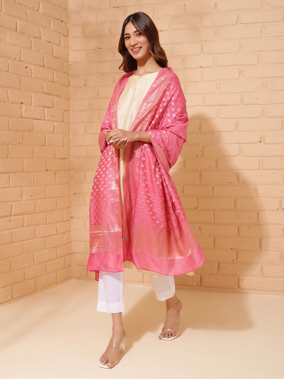 

Fabindia Floral Woven Design Cotton Silk Dupatta with Zari, Pink