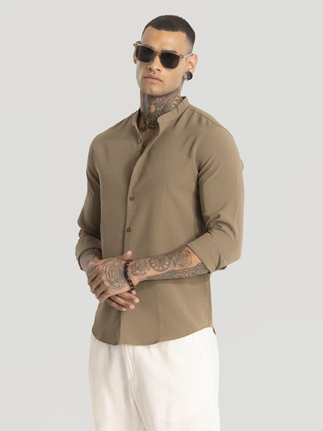 

Snitch Men Smart Band Collar Solid Cotton Slim Fit Casual Shirt, Brown