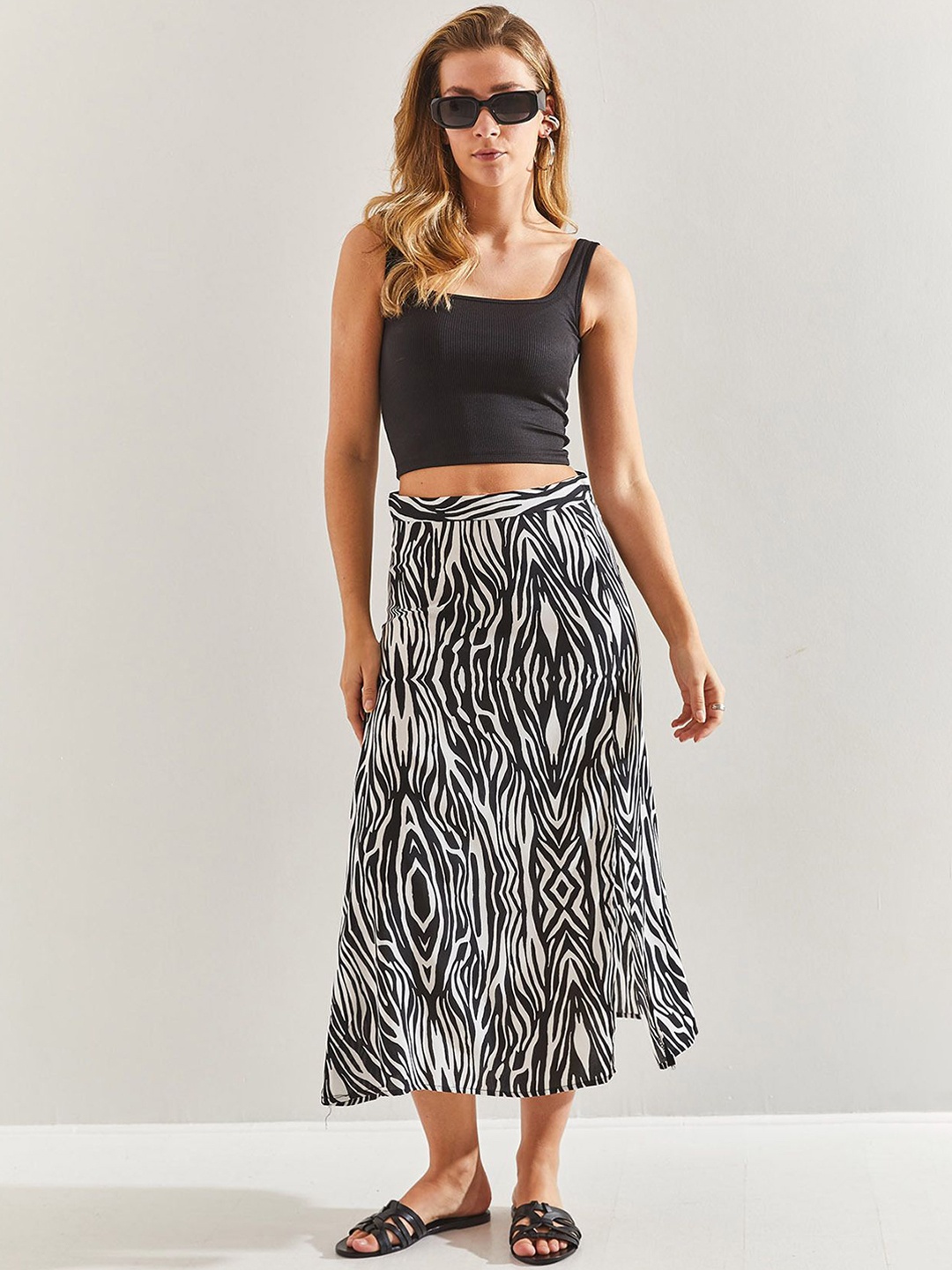 

BIANCO LUCCI Printed Straight Midi A-Line Skirts, Black