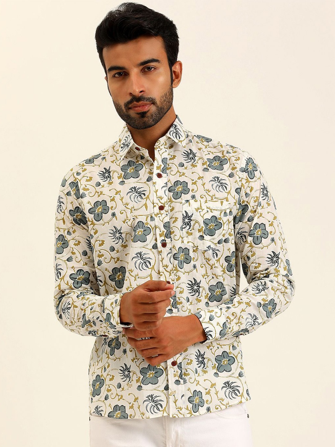 

SPS Men Relaxed Spread Collar Floral Printed Cotton Casual Shirt, White