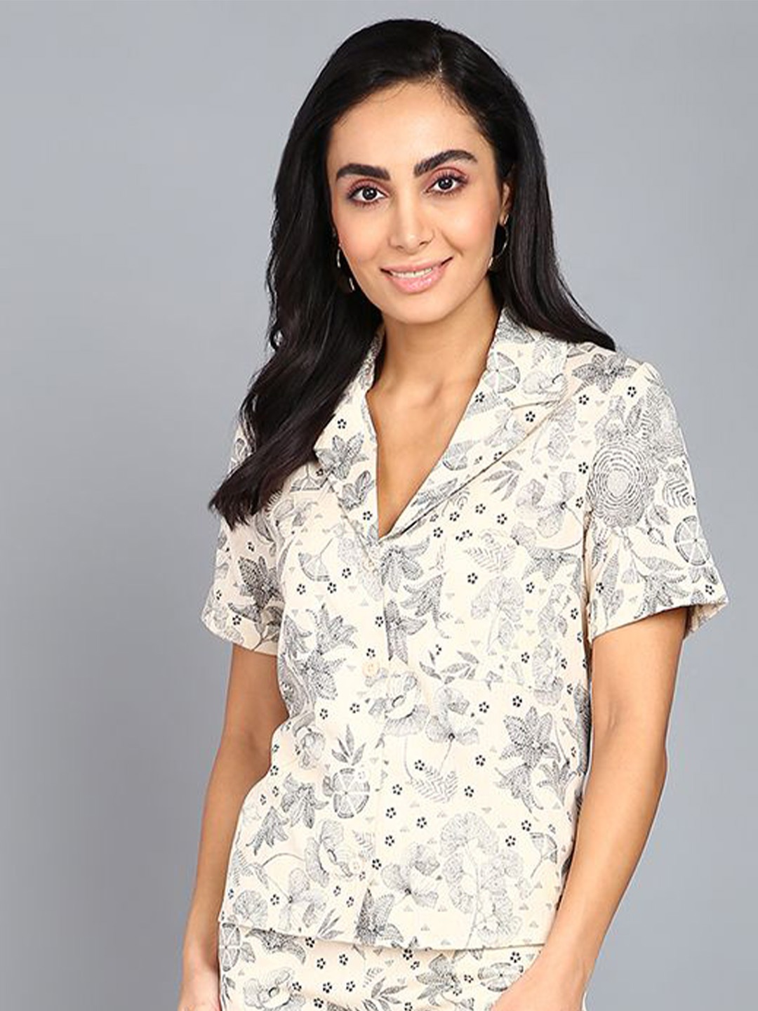 

SAFFE Floral Print Shirt Collar Casual Boxy Fit Top, White