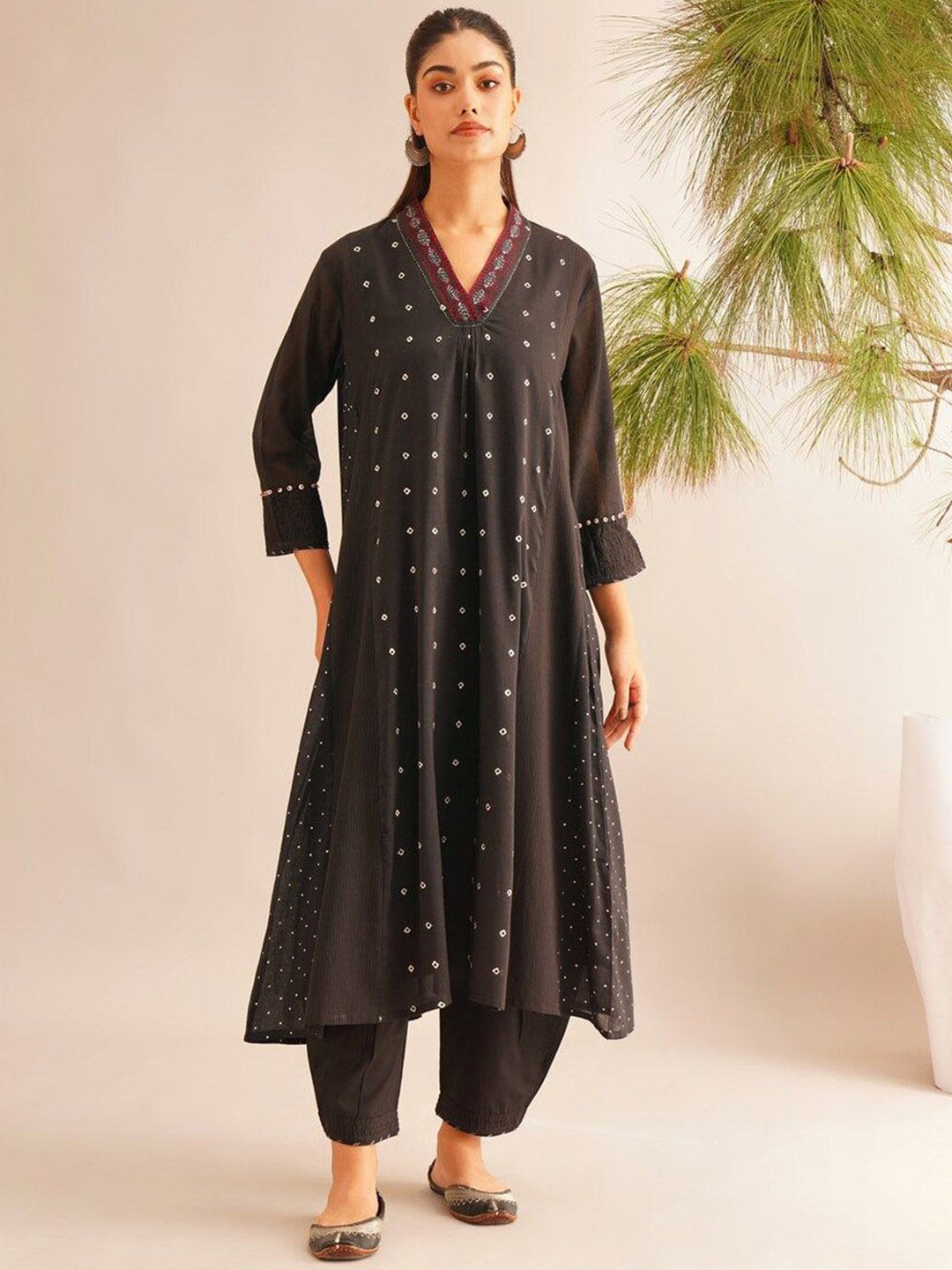 

JAYPORE Bandhani Printed Pure Cotton A-Line Kurta, Black