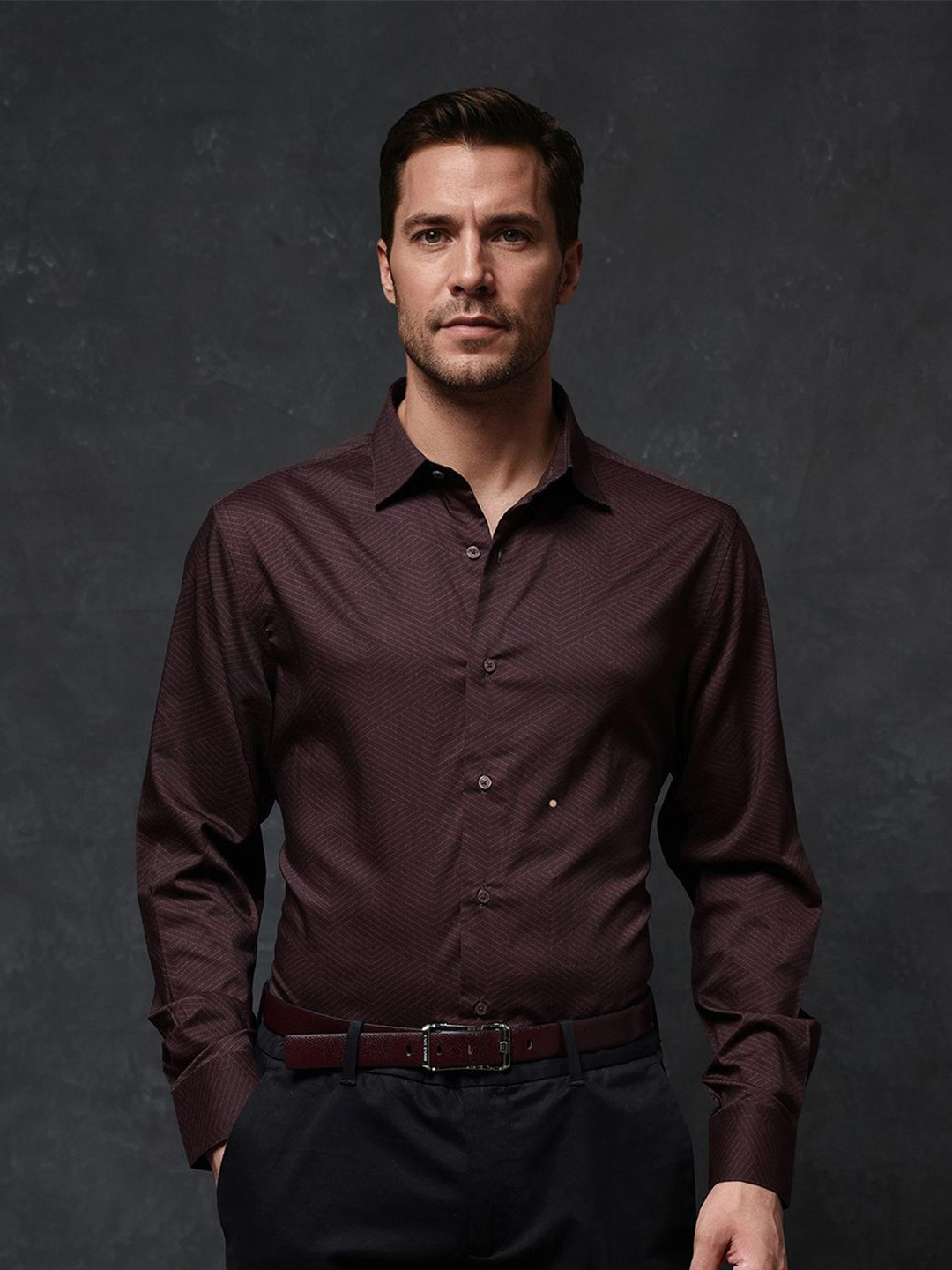 

RARE RABBIT Men Comfort Spread Collar Solid Cotton Party Shirt, Purple