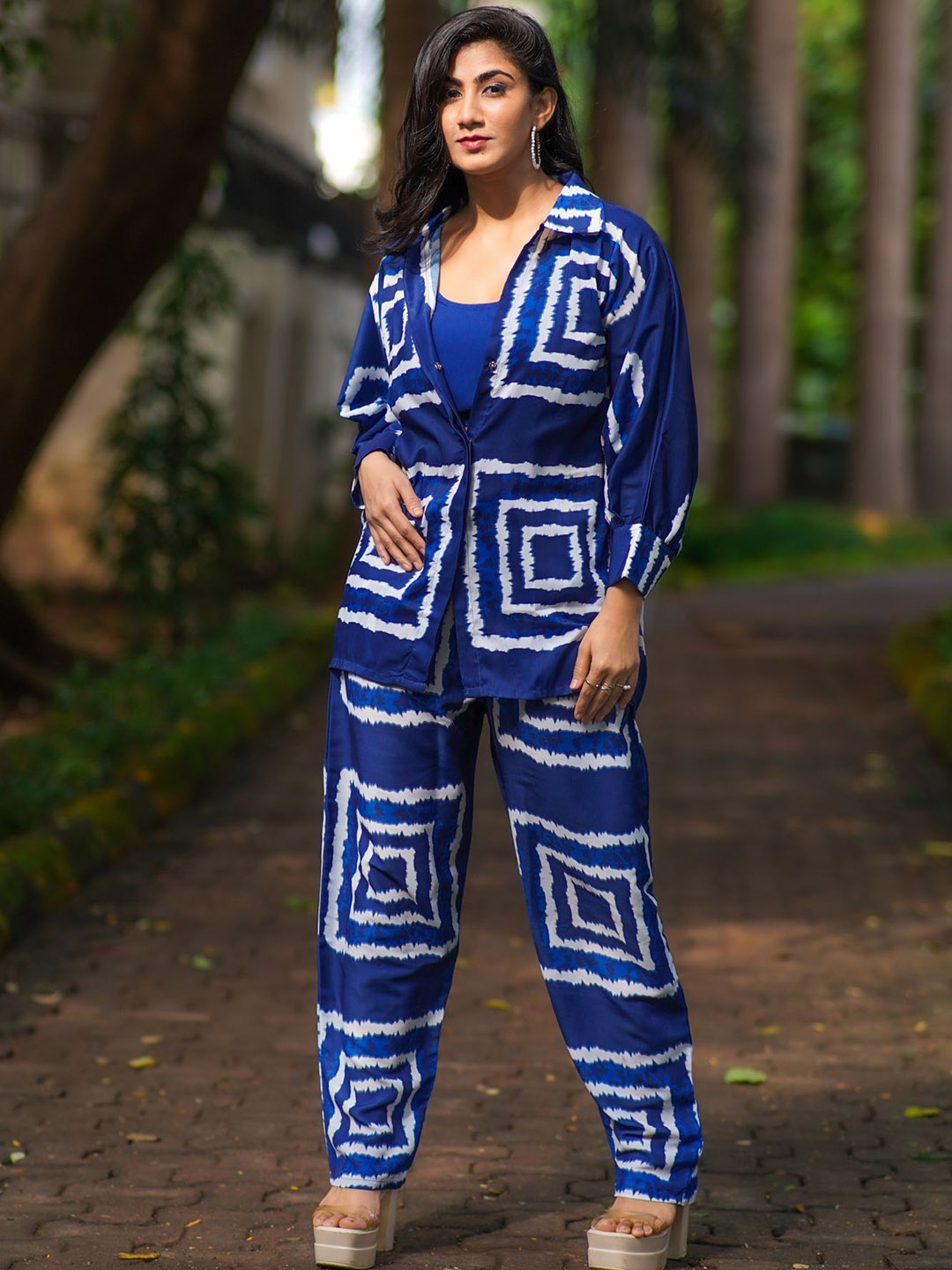 

GO BOUJEE Geometric Printed Crop Top With Jacket & Trousers, Blue