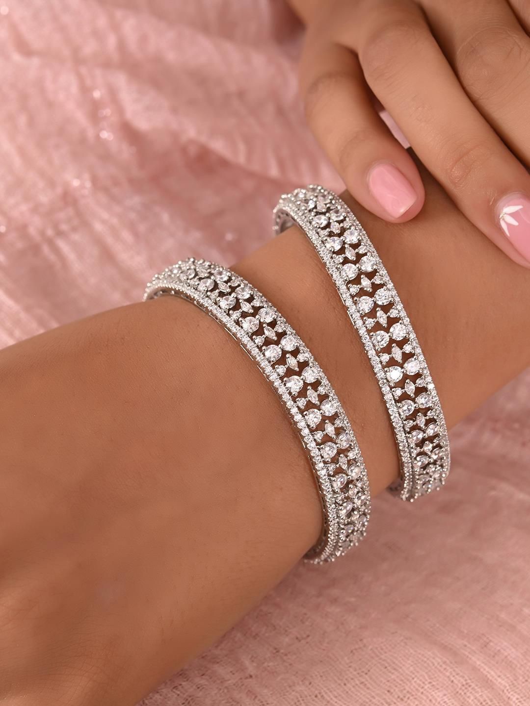 

RATNAVALI JEWELS Set Of 2 Silver-Plated American Diamond Stone-Studded Bangles