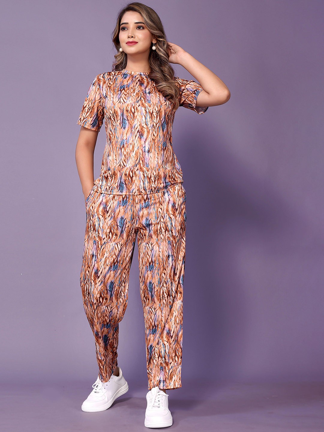 

Rujave Printed Short Sleeves T-Shirt With Trousers Co-Ords, Brown