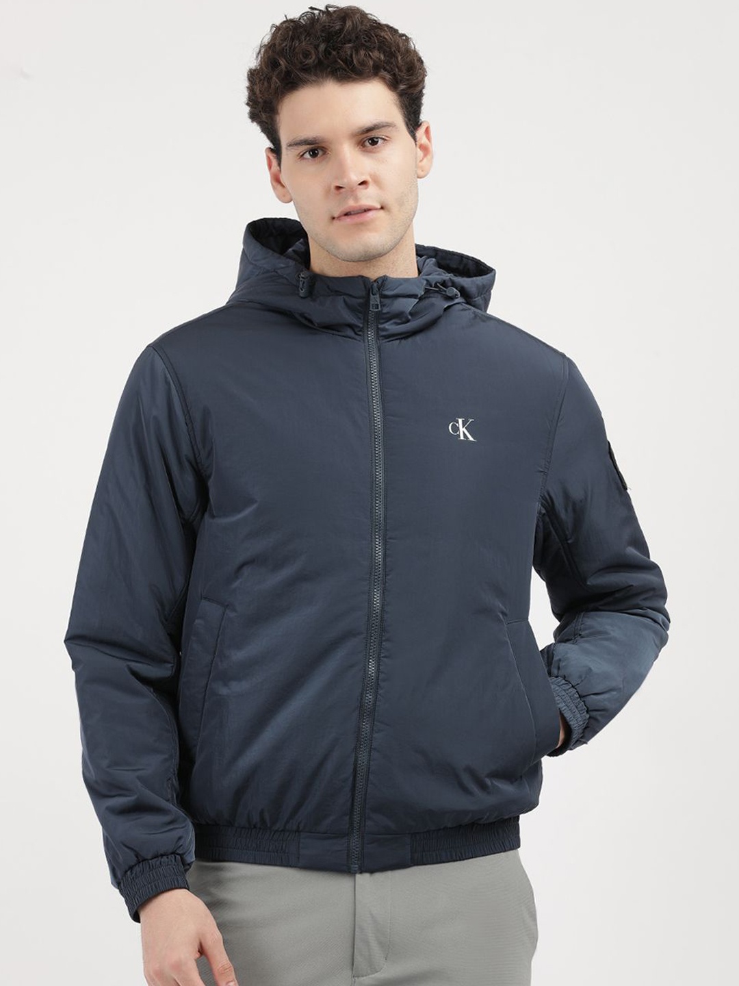 

Calvin Klein Jeans Men Sporty Jacket, Blue