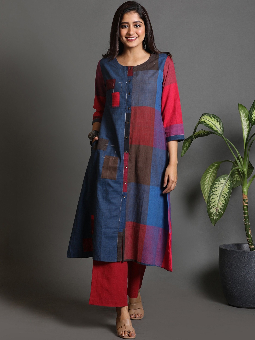 

Earthwear Geometric Printed Cotton Regular A-Line Kurta, Blue