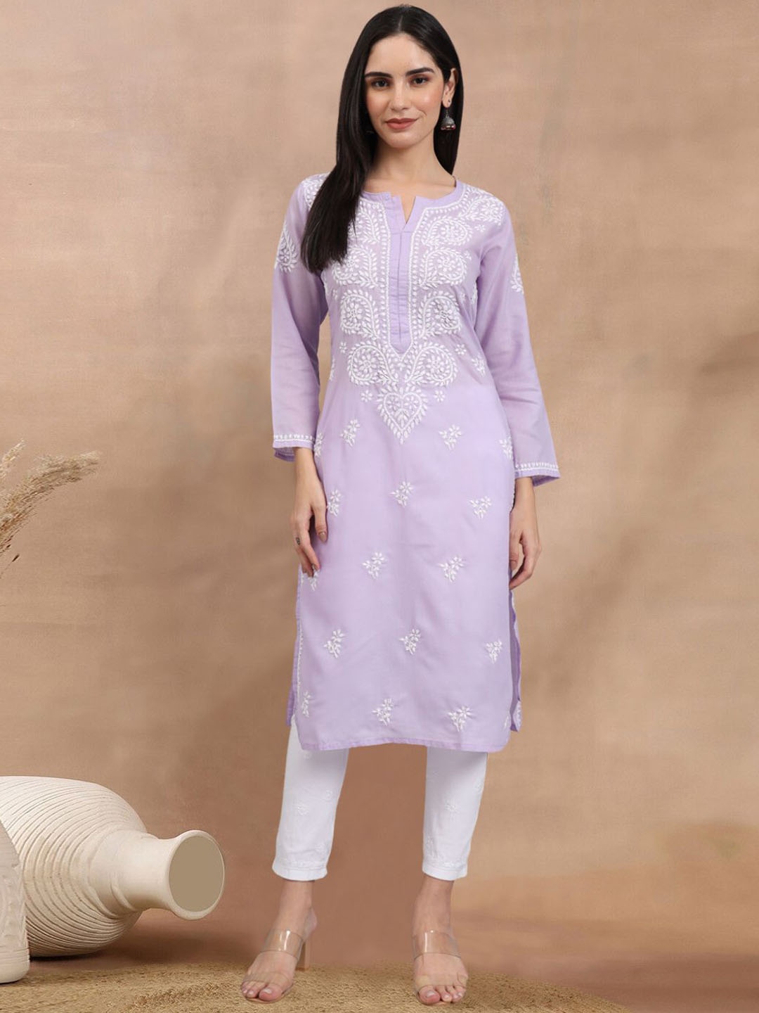 

PARAMOUNT CHIKAN Women Embroidered Lucknowi Chikankari Cotton Kurta, Mauve