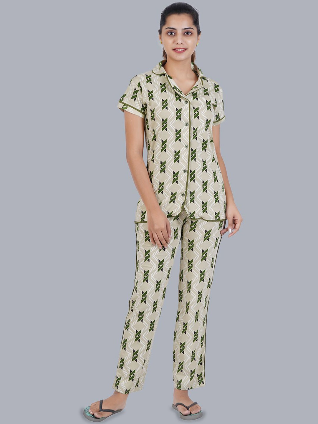 

BAESD Women Printed Night suit, Olive