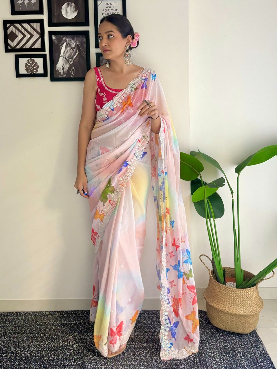 

SGF11Sequinned Tie and Dye Pure Georgette Saree, Peach