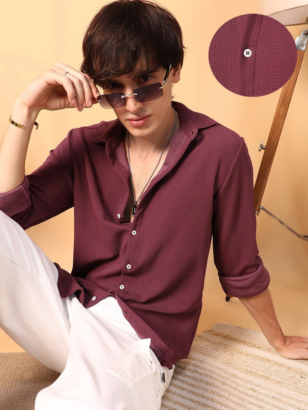 

Campus Sutra Men Comfort Spread Collar Solid Casual Shirt, Red