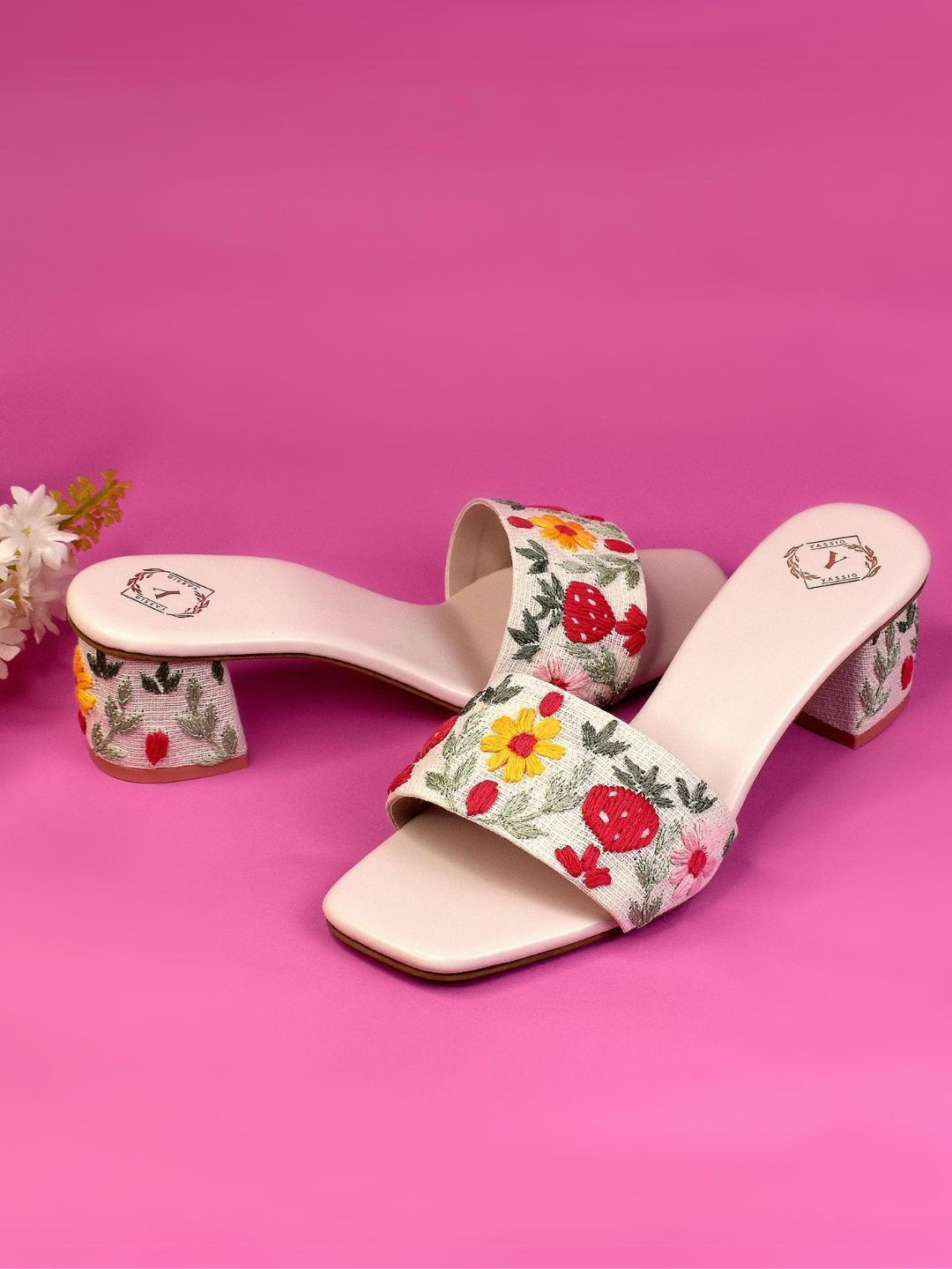 

YASSIO Floral Embroidered Block Heeled Sandals, Cream
