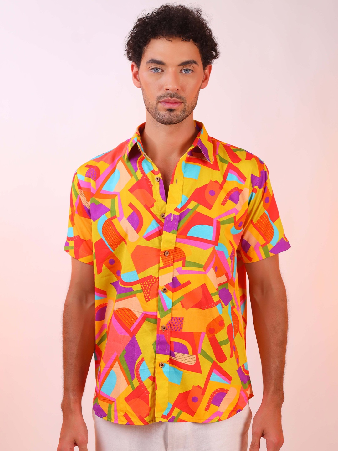 

DALCHINII Men Relaxed Cutaway Collar Abstract Printed Cotton Casual Shirt, Orange