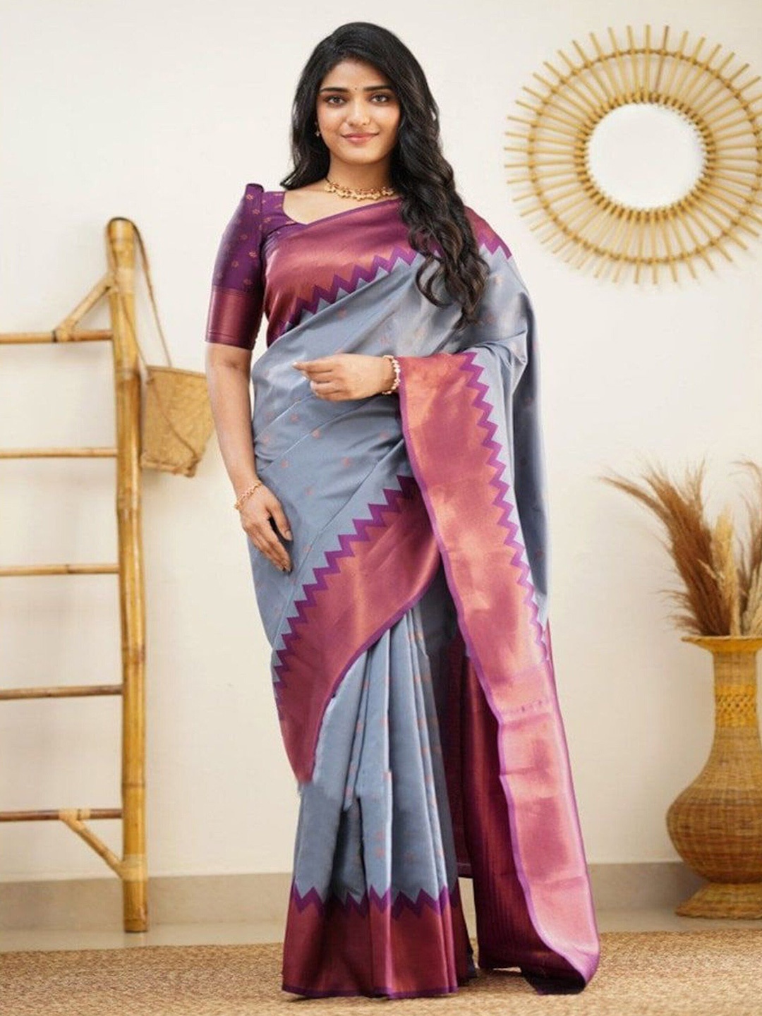 

Sanwariya Silk Woven Design Zari Art Silk Banarasi Saree, Grey