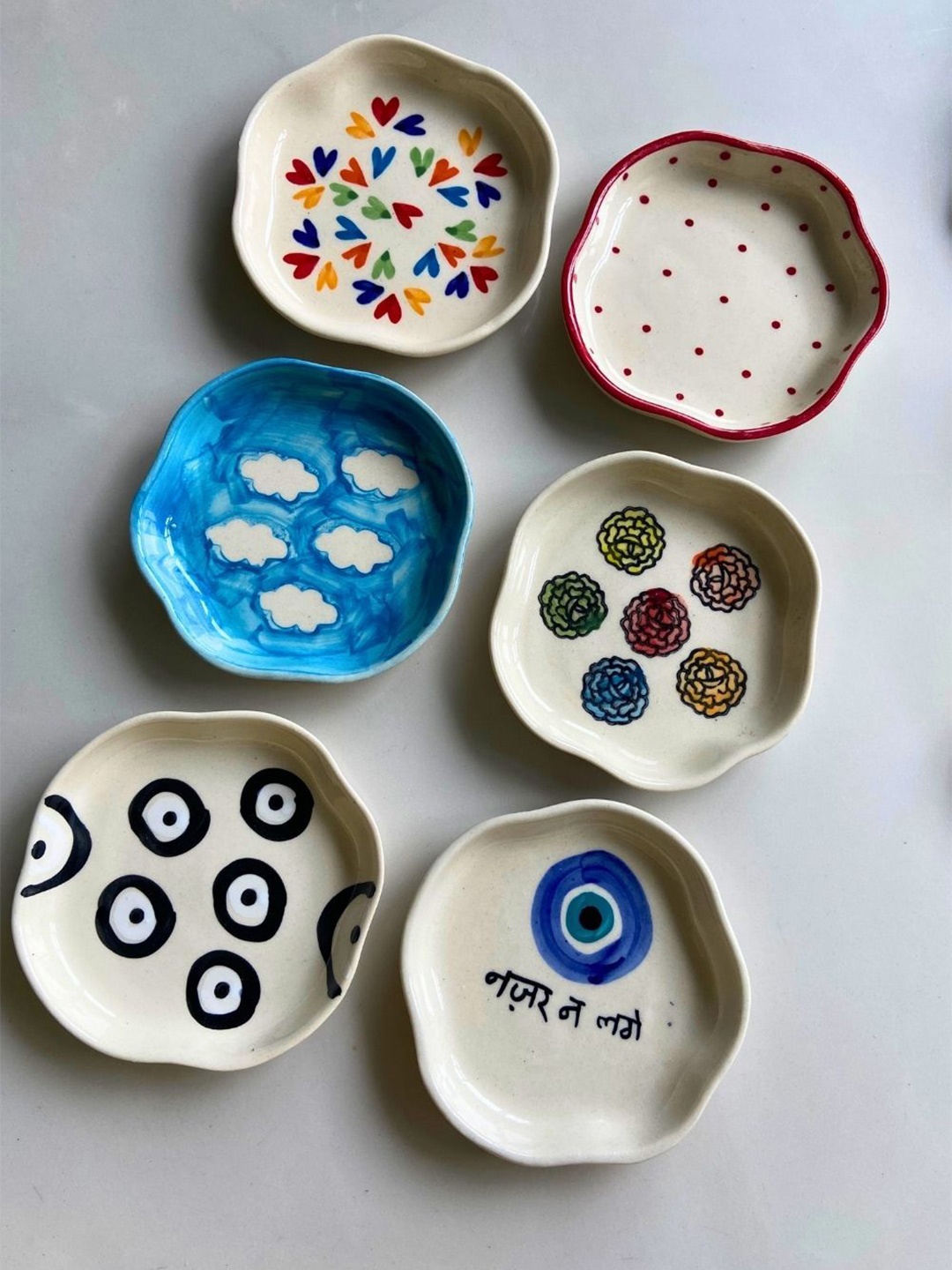 

WEAVING HOMES White & Blue 6 Pieces Printed Ceramic Plates