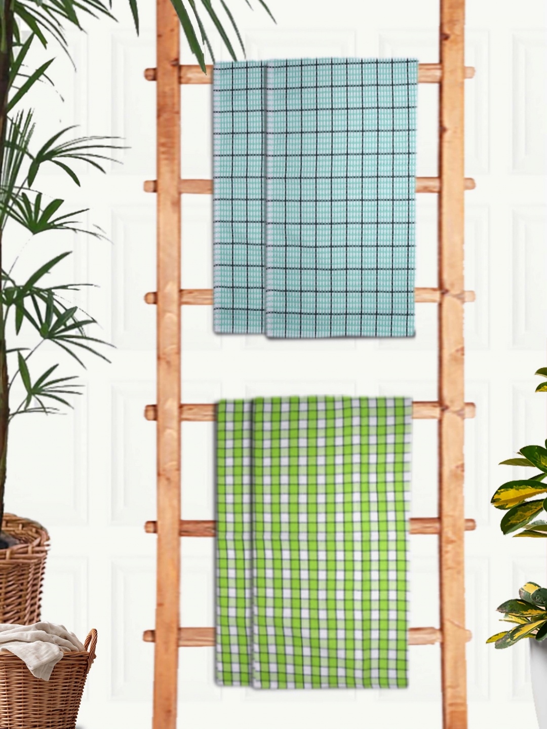 

Aura Green & Blue 4 Pieces Printed Cotton 210 GSM Bath Towel