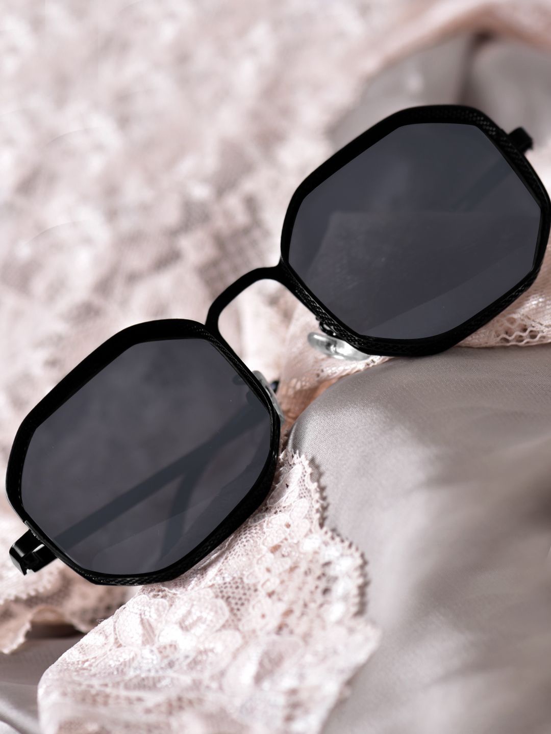 

DressBerry Unisex Browline Sunglasses with UV Protected Lens, Black