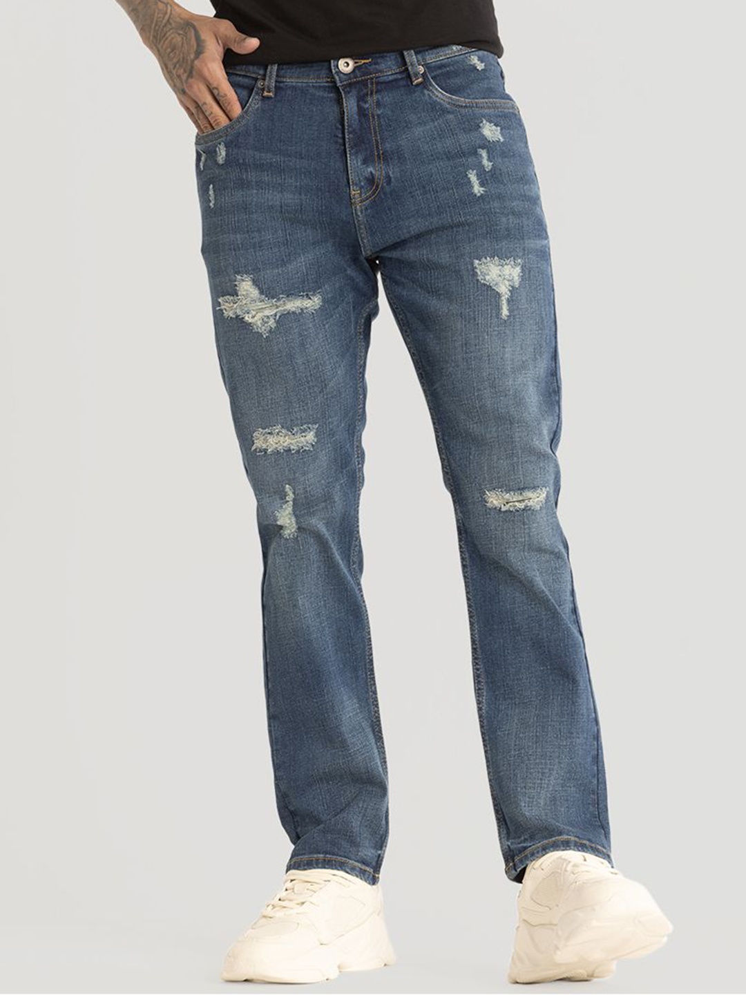 

Snitch Men Smart Slim Fit Mildly Distressed Light Fade Stretchable Jeans, Blue