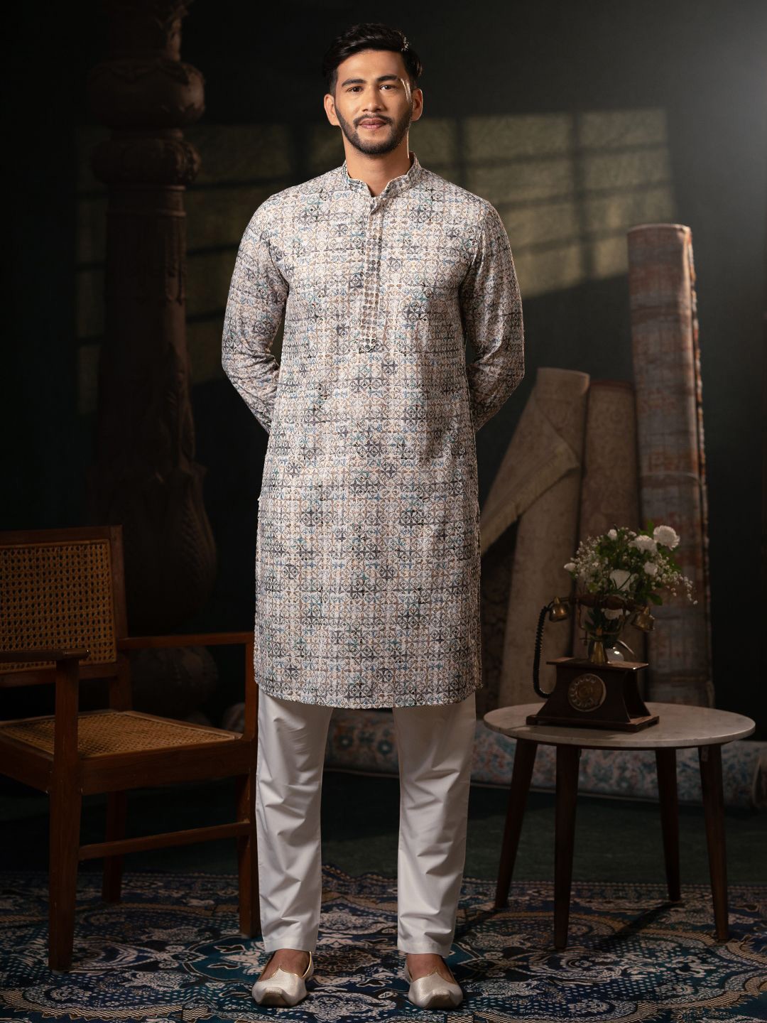 

TheEthnic.Co Embroidered Regular Thread Work Pure Cotton Kurta With Pyjama, Grey